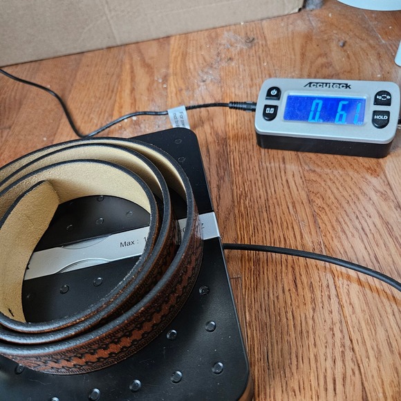 Brown & Black Tooled Leather Belt Size 42 - Picture 9 of 9